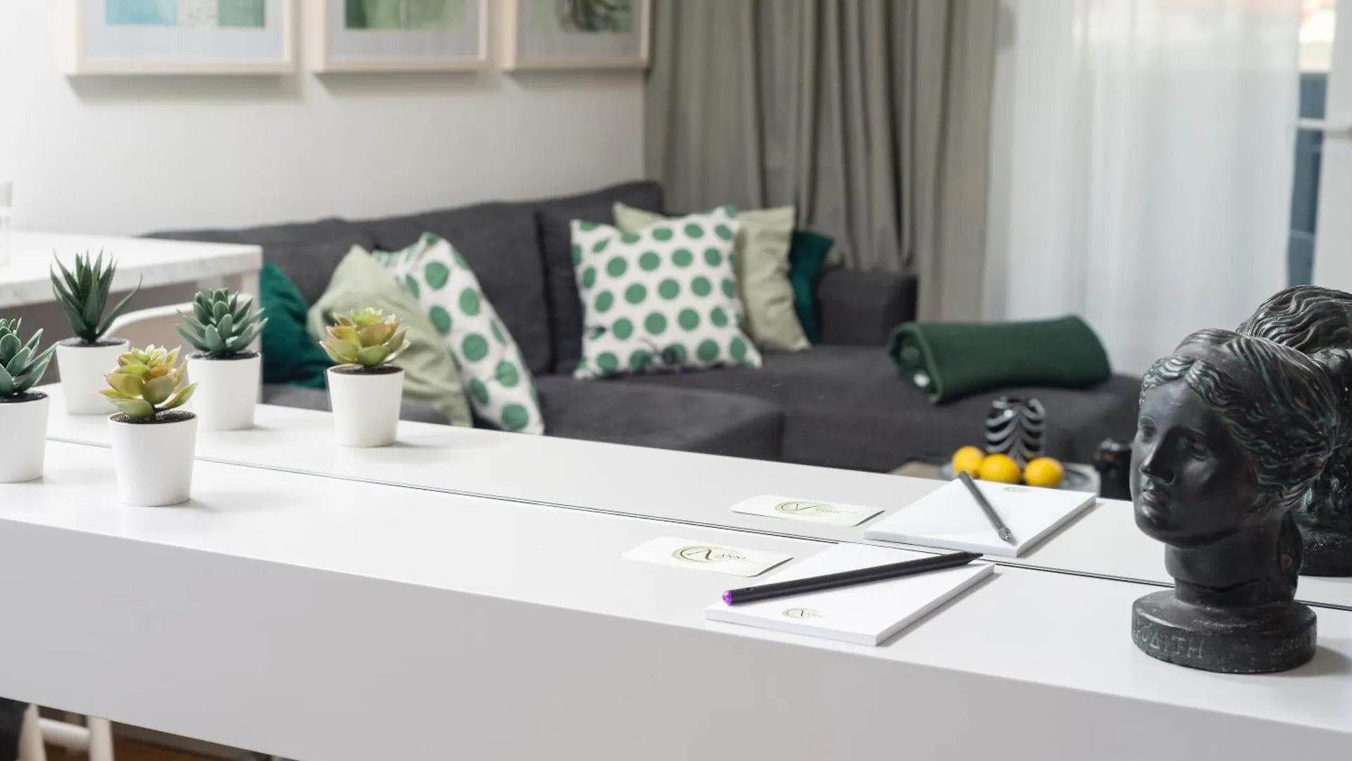 Anni - Modern & Cosy Apartment - With Garage & Balcony Zadar