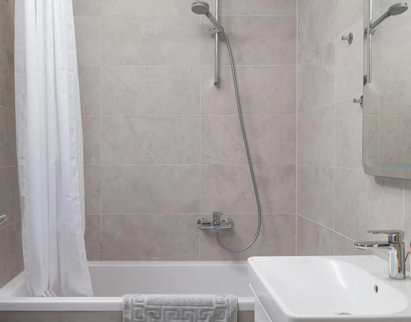 Anni - Modern & Cosy Apartment - With Garage & Balcony Zadar Croatia